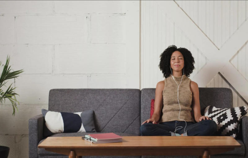 медитация дома с помощью приложений